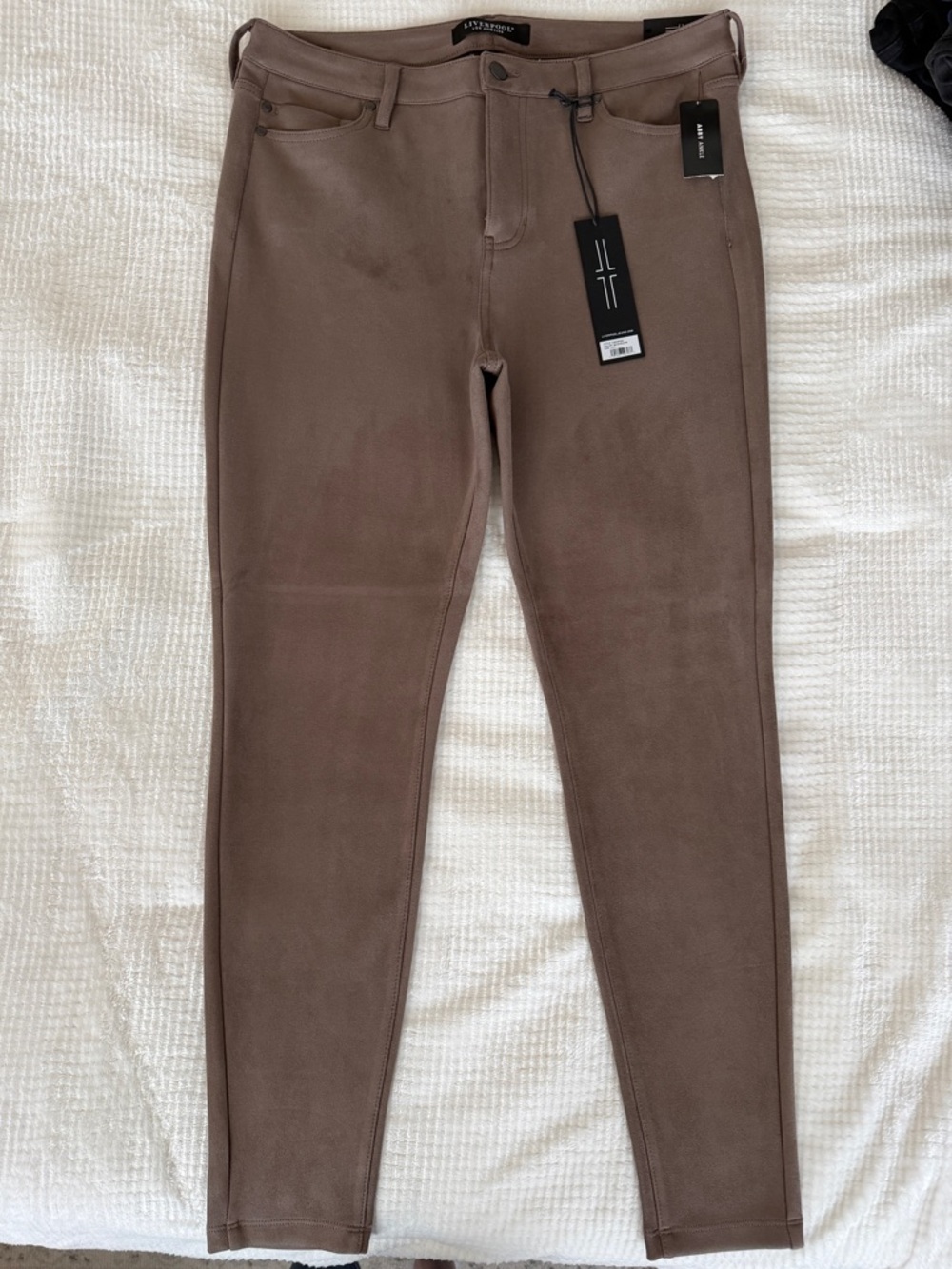 Liverpool Abby Ankle taupe faux suede Skinny Pants size 12/31 NWT